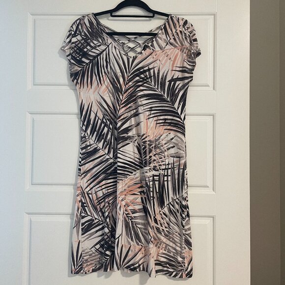 Reitmans Short Sleeve Cross Back Dress - Picture 1 of 1